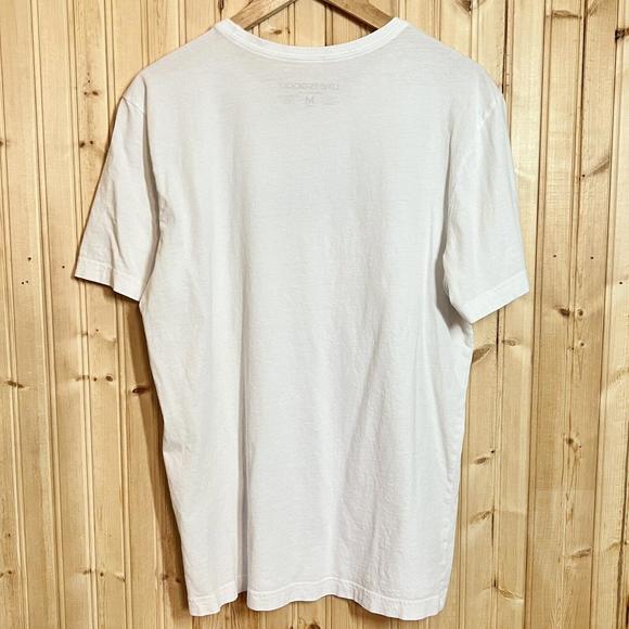 Life is Good Short Sleeve T Shirt Shark Beach White Thin Mens Crusher-Lite Sz M - Picture 6 of 8